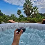 Villa Quiet House, Sea View, With Jacuzzi