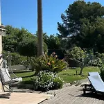 Quiet House, Sea View, With Jacuzzi *