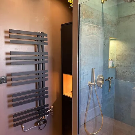 Quiet House, Sea View, With Jacuzzi 别墅