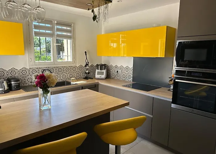 Quiet House, Sea View, With Jacuzzi * カーニュ・シュル・メール